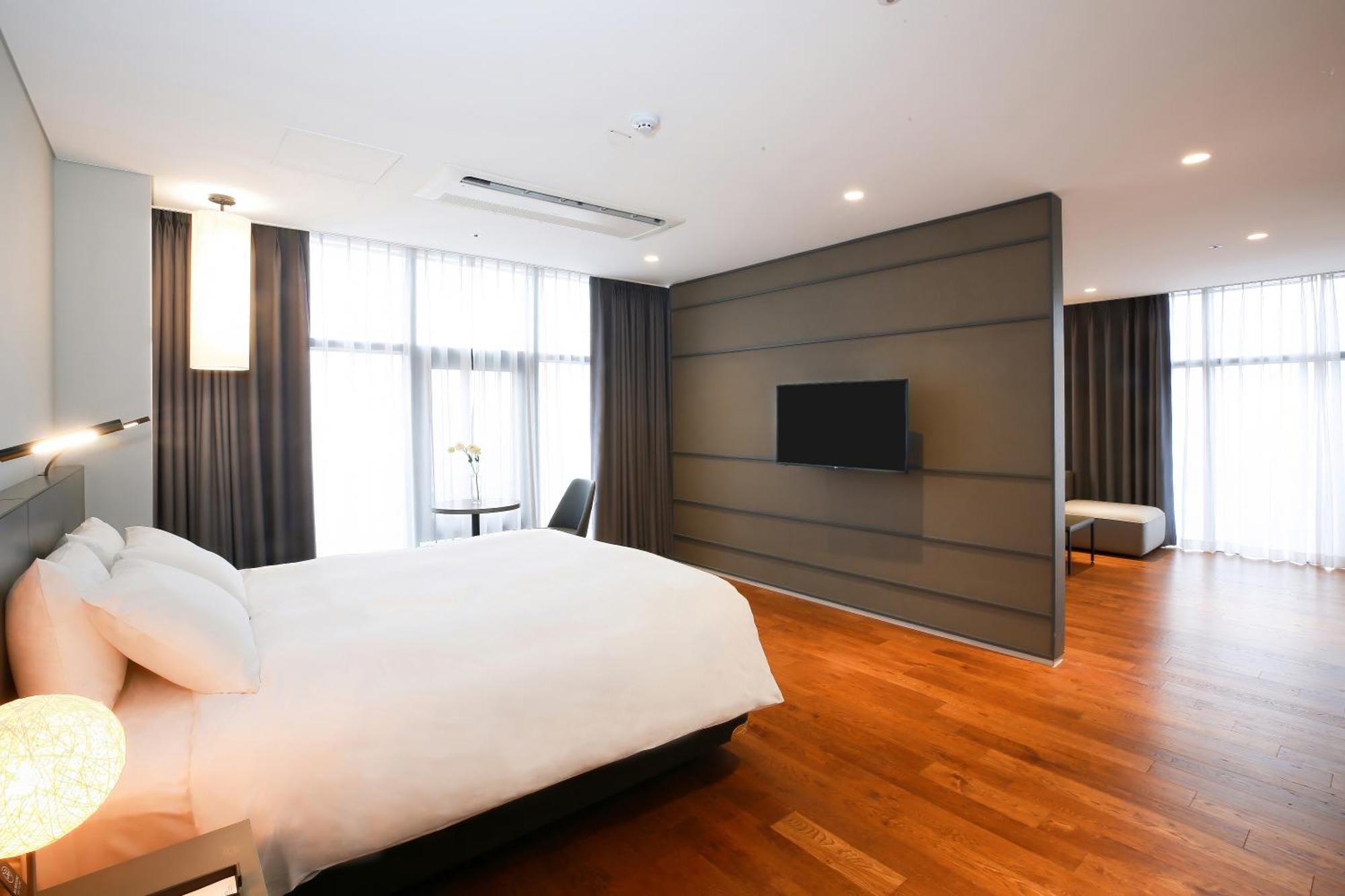 Westernlife Hotel Iksan Phòng bức ảnh
